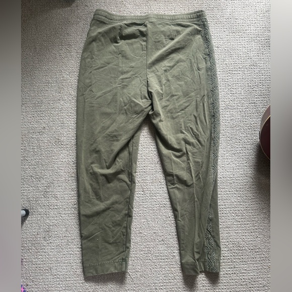 J. Jill casual pants with Side Detail - Picture 2 of 3